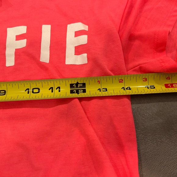 Celfie t-shirt 👕, Divided by H&M. Size XS - Picture 2 of 6